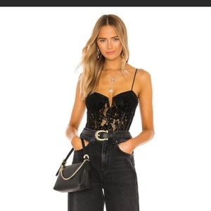 CAMI NYC | NWT The Anne Lace Bodysuit in Black Size M